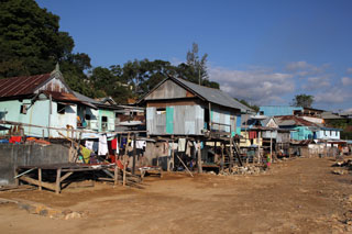 Casas del puerto de Labuanbajo